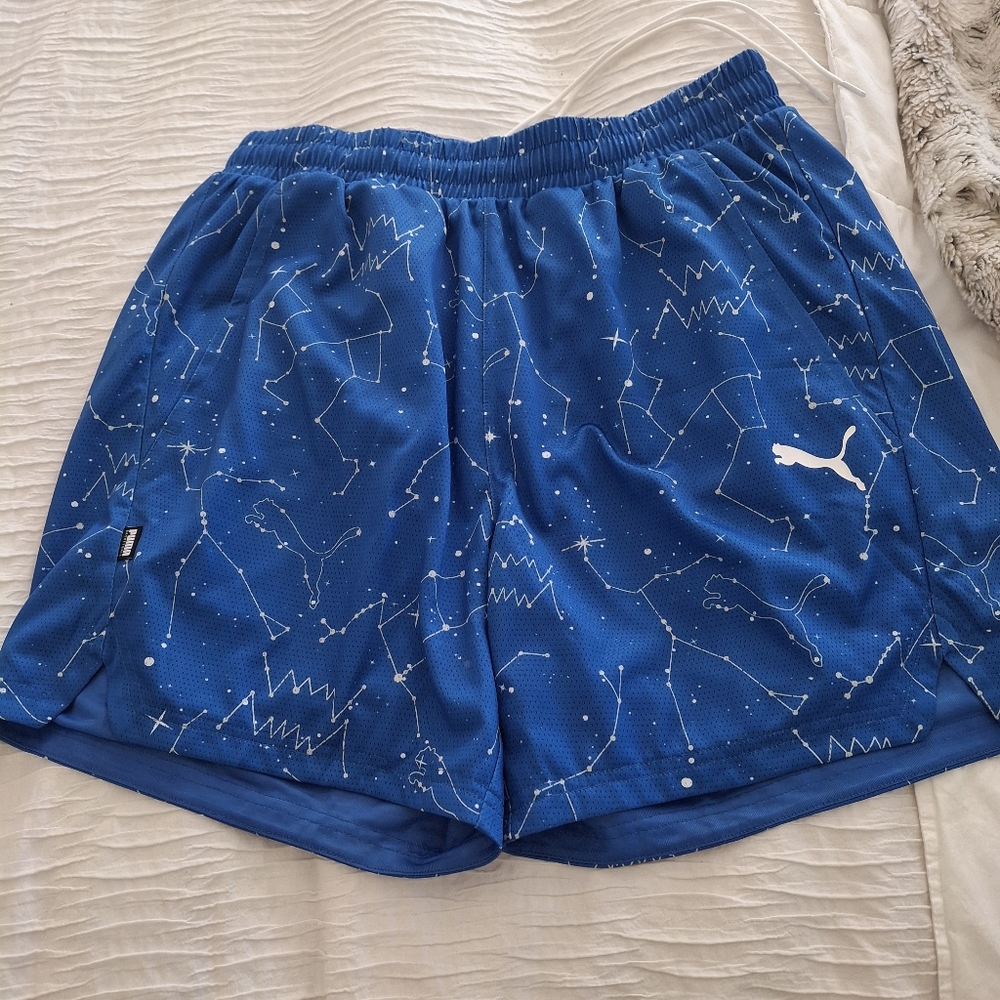 NWT Puma Mens Athletic Blue Constellation Pattern Shorts Size M